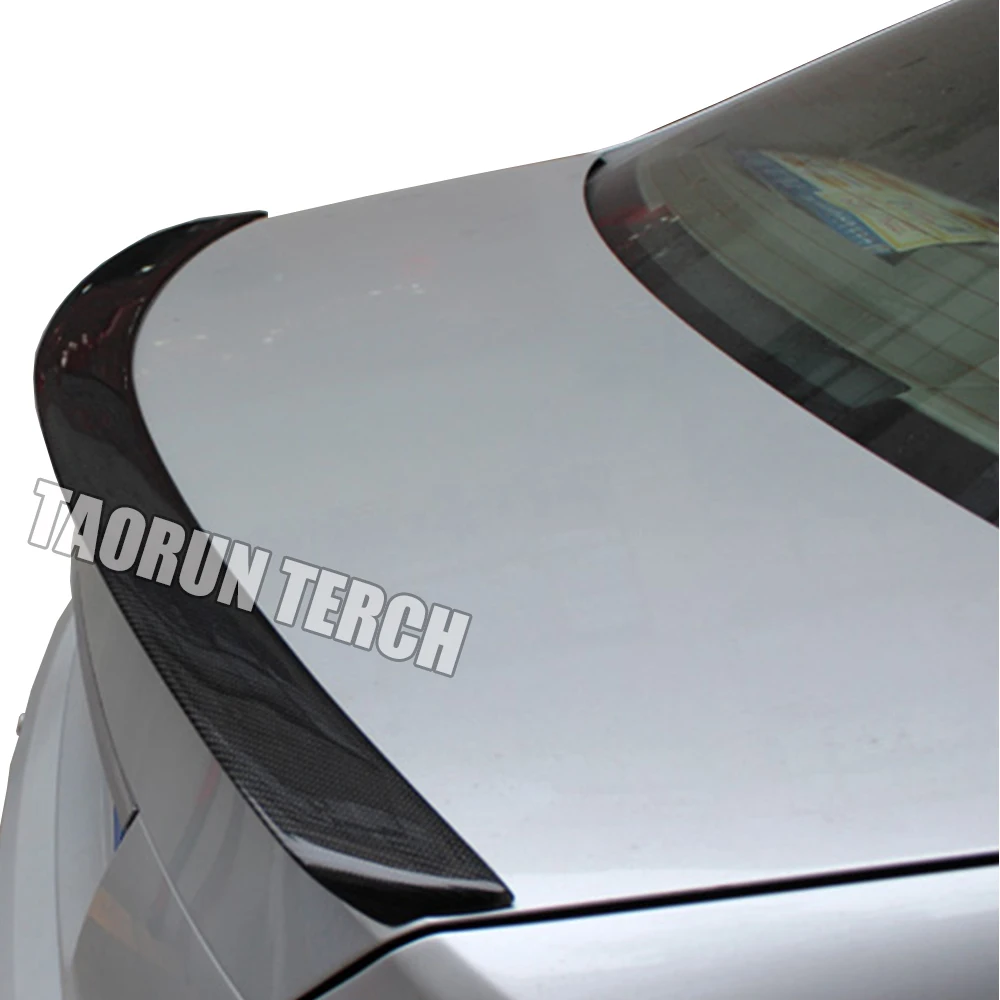 Реальные углеродного волокна задний багажник спойлер для W204 C180 C200 C250 C300 C350 C63 AMG 4