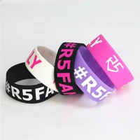 fashion 25pcs r5 family silicone wristband 1 wide band rubber braceletsbangles for music concert adult size jewelry gift sh091