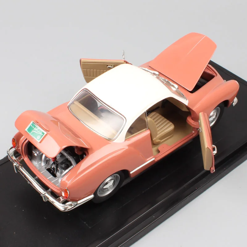 1:18, большие бренды, дорожный знак, классика 1966, Karmann Ghia coupe, литые автомобили, модель автомобиля, миниатюрные игрушки, подарок