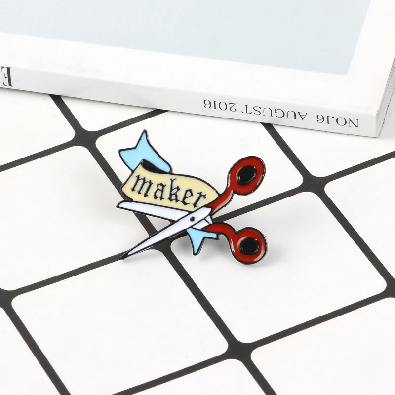 Эмалированная булавка в виде мультяшного баннера значок нагрудный знак брошь из