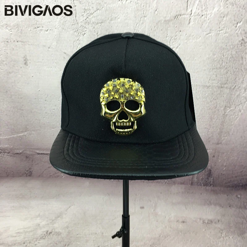 Мужская Swag металлическим черепом стразы черные бейсболки кожаная обувь с узором