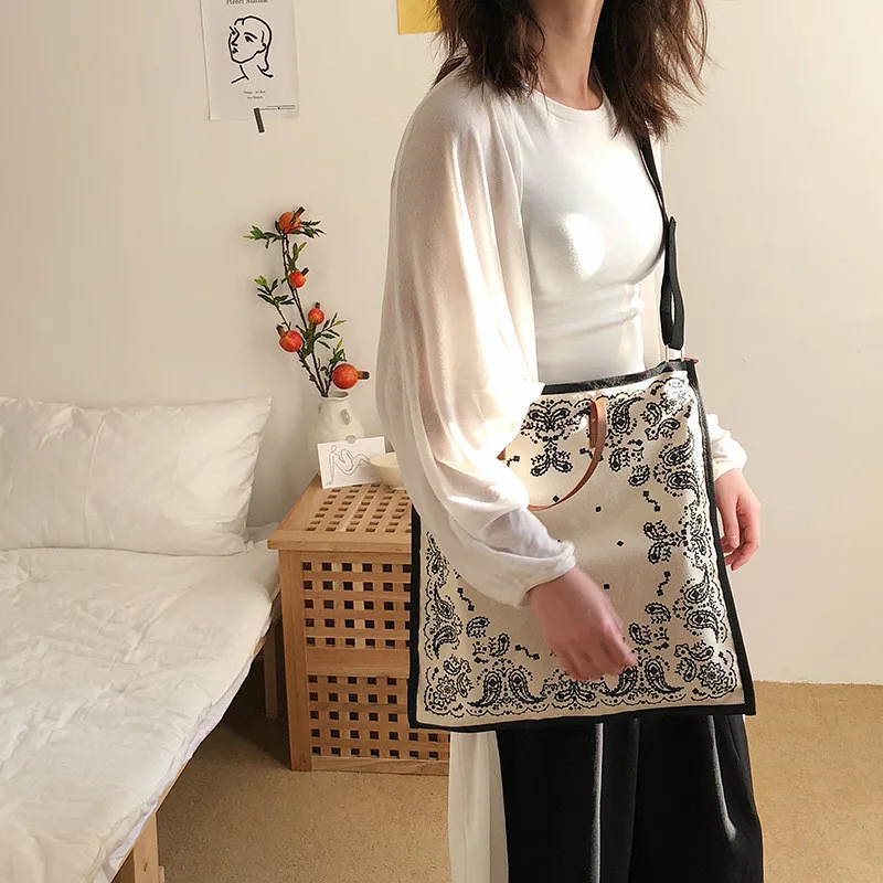 Женская Холщовая Сумка CR мягкая экологически безопасная с керамическим узором