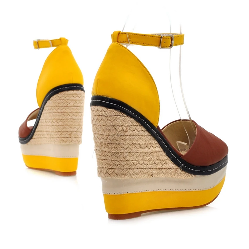 Новинка 2020 года цвет красный зеленый коричневый модные туфли с пряжкой на