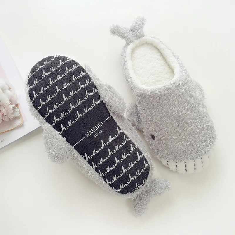 Тапочки домашние женские с Китом теплые Нескользящие плюшевые мягкие плоская