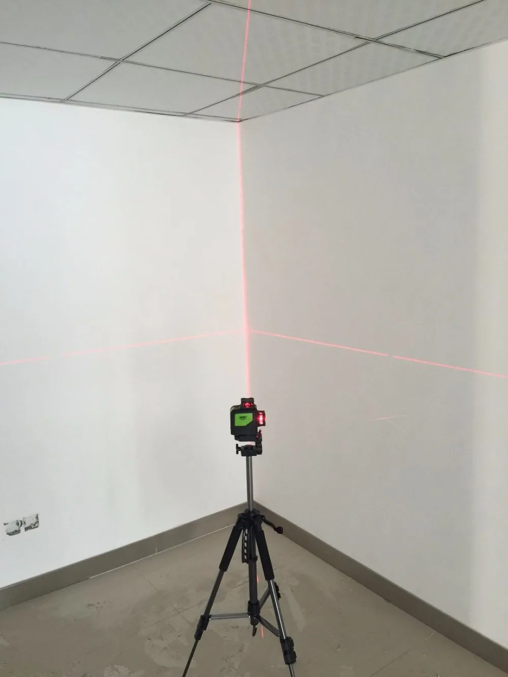 XEAST XE-902 8 Линейный лазерный уровень 360 самонивелирующийся 3D лазерный уровень вертикальный и горизонтальный крест супер мощный зеленый лазерный луч