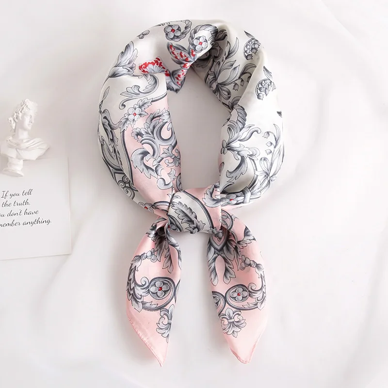 Женский шелковый шарф в стиле ретро квадратный с принтом на весну-лето 2019 |