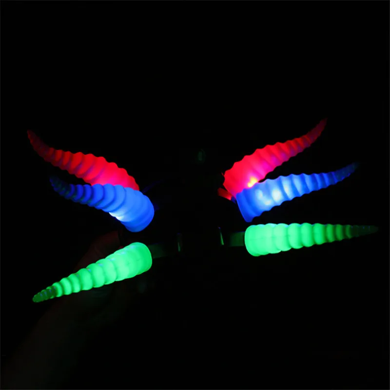 Лидер продаж шт. 1 светодио дный красочные светодиодные рога Glow мигающий антилопы