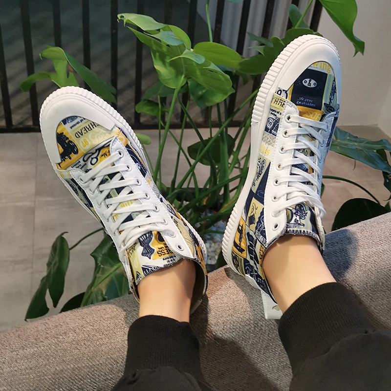 CYYTL Fashion High-top Canvas Men Casual Shoes Prints Breathable Lace-up Walking Sneakers Zapatillas Hombre Tenis Masculino