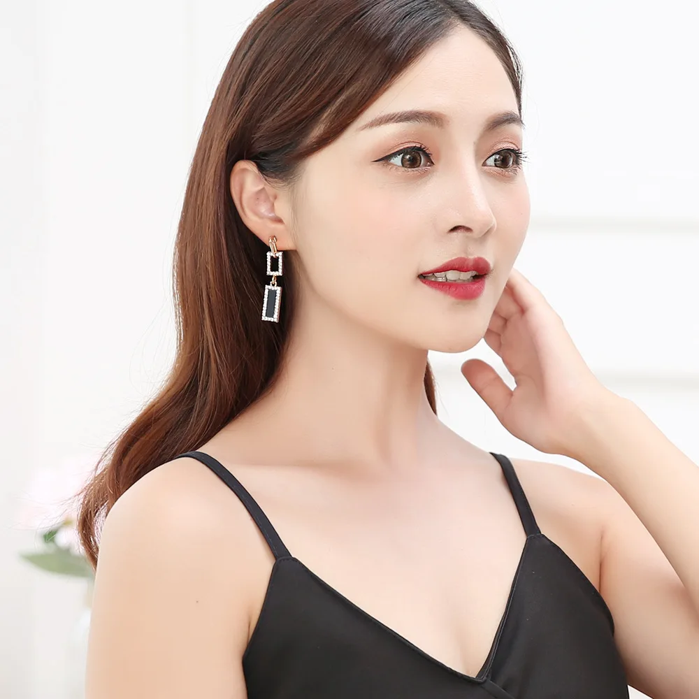Eleple Dropshipping Trendy Geometric Dangle Earrings for Woman Nightclub Special Earring Party Fashion Jewelry Supplier B1024 | Украшения и