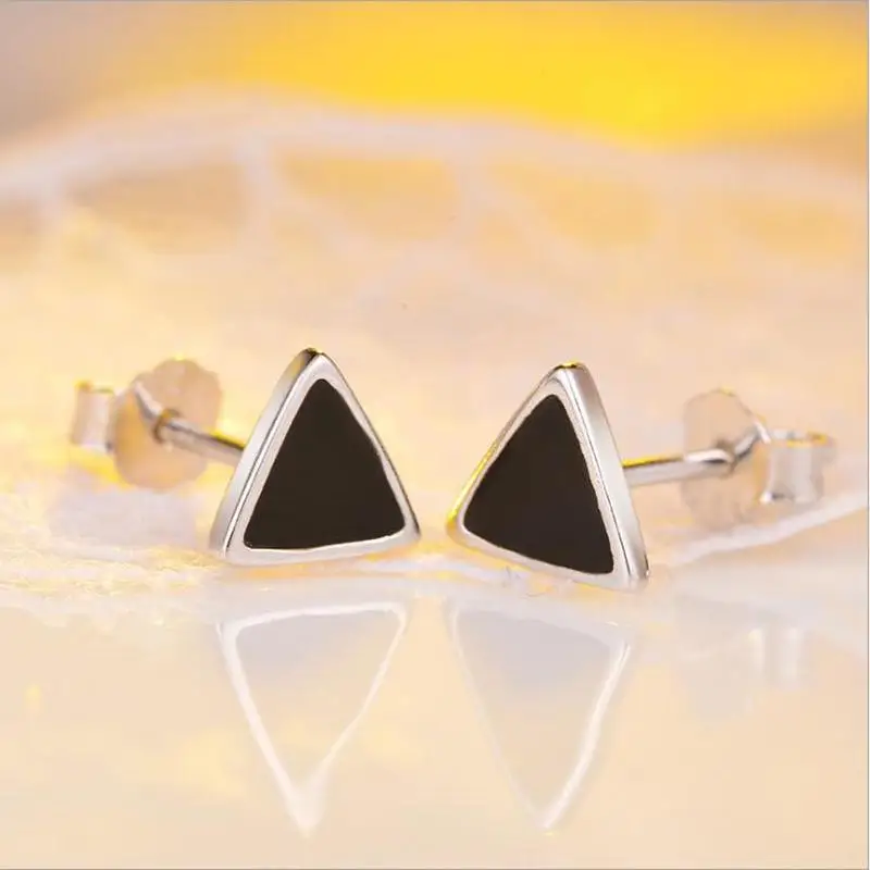 

Vintage Glaze Black Stud Earrings For Men Jewelry Charm Triangle Silver 925 Earrings Male Party Accessories Boyfriend Gift