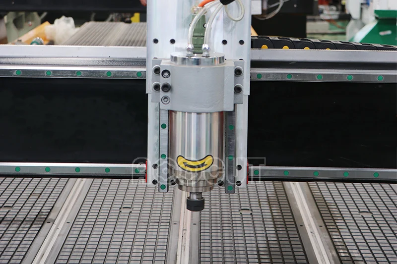 Лучшего качества aoocut 1325 cnc деревообрабатывающие станки цена 3 осевой фрезерный