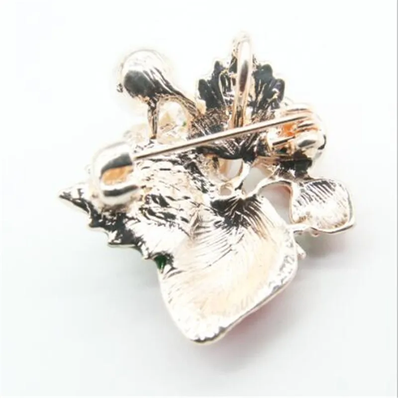 WKOUD модные красные Клубничные эмалированные броши для мужчин и женщин