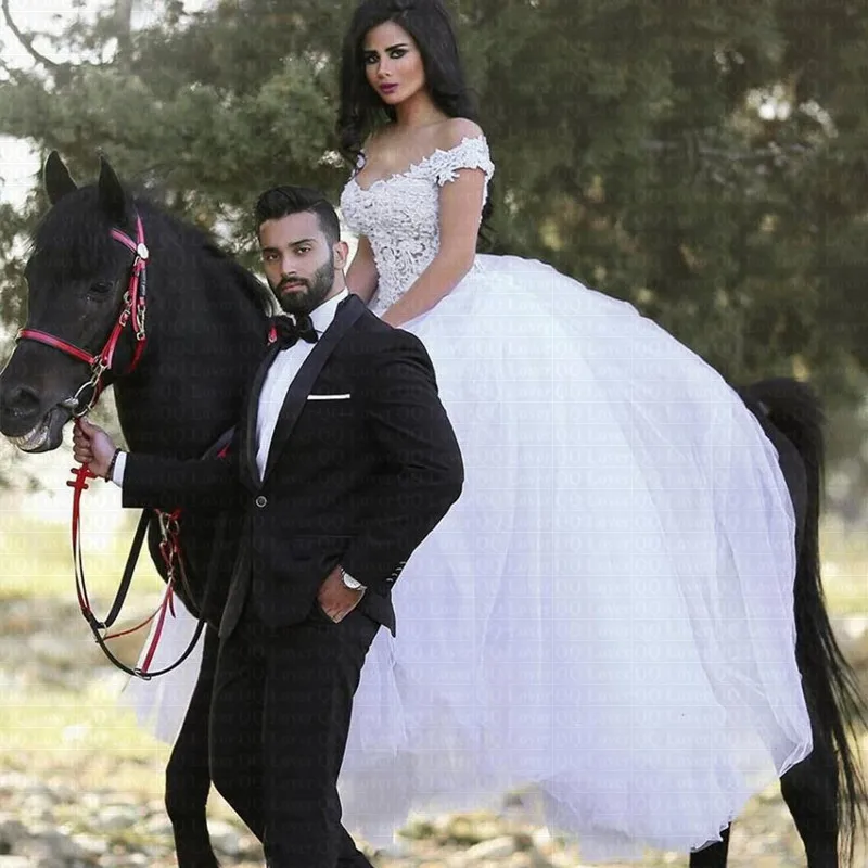 2019 New Arabic Romantic Off Shoulder Wedding Dress With Detachable Train Sheer Applique Vestido De Noiva Bridal Gowns | Свадьбы и