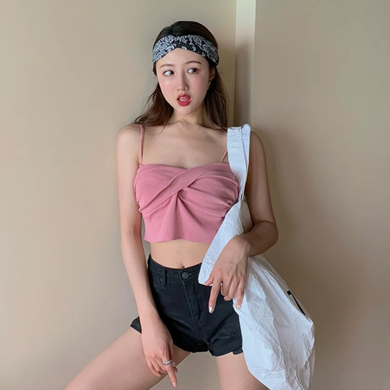 Трикотажные однотонные укороченные топы с рюшами модные брендовые майки в