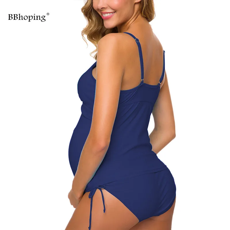 Купальники для купания беременных с бретелькой на шее рюшами по бокам танкини