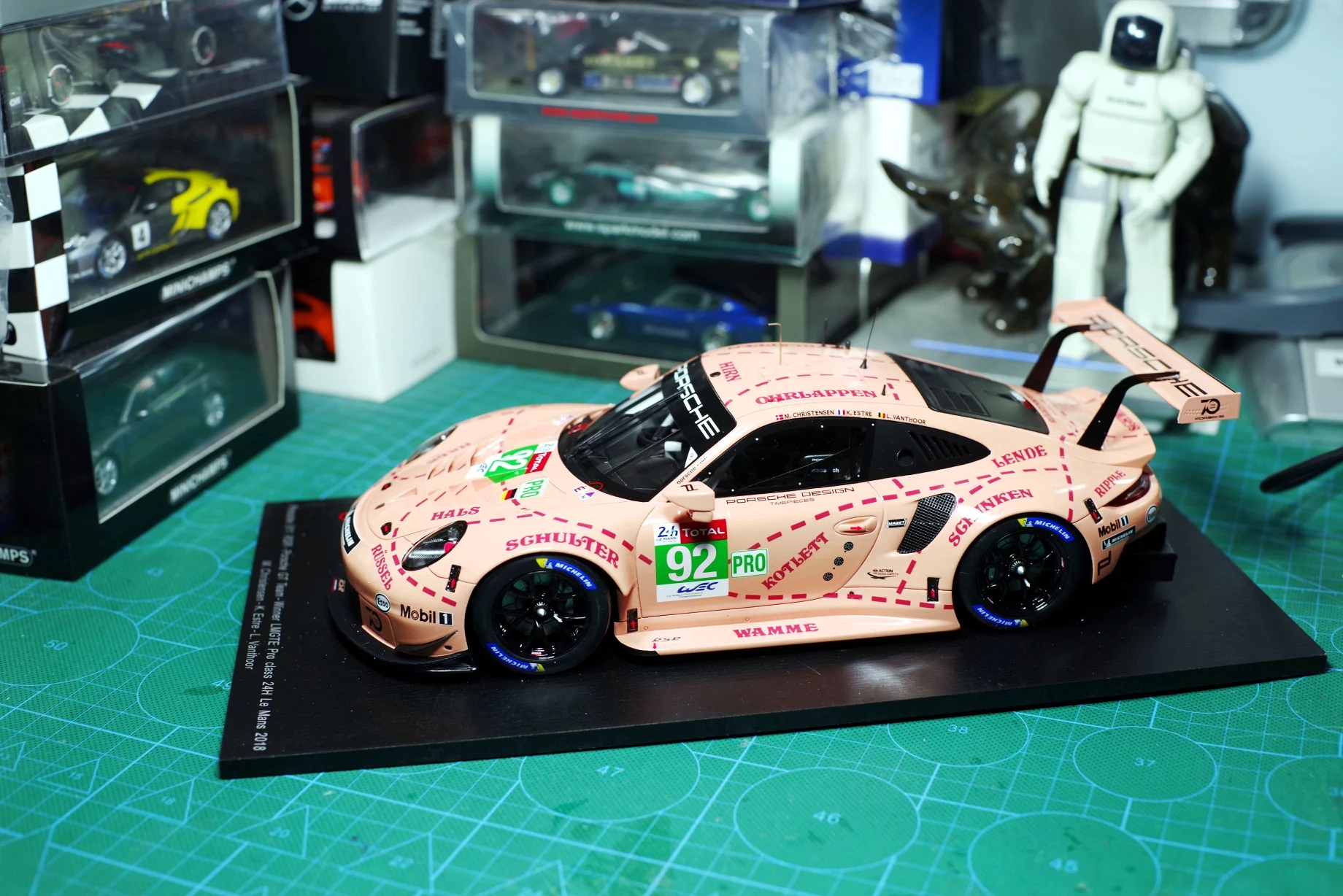 SPARK 1/18 2018 Le Mans GT автомобиль из литого металла модель PorscheDAL 911 RSR #92 розовый сплав