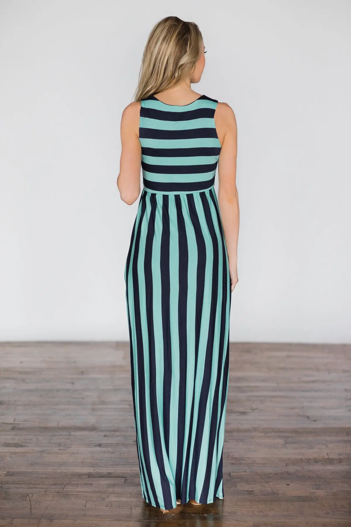 2019 весенне-летнее женское европейское платье без рукавов в полоску богемном