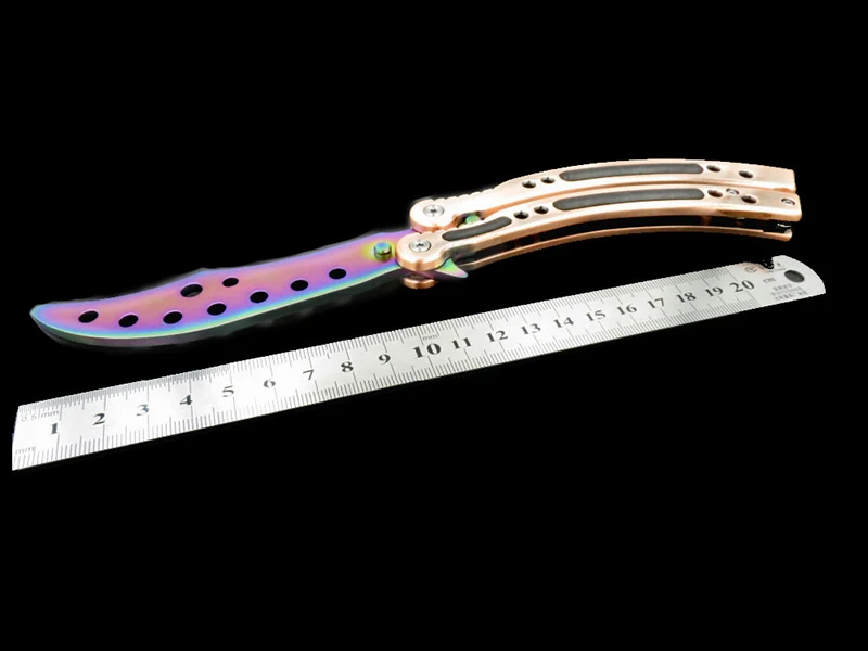 Нож бабочка в игре Cs Go Karambit с титановым покрытием складной нож не острый