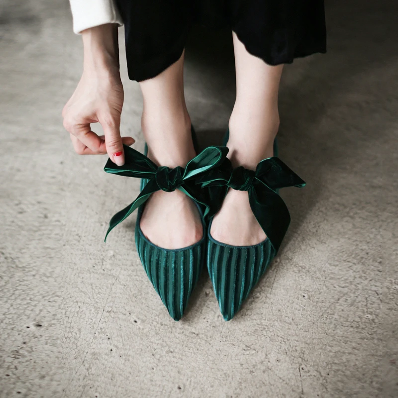 

WETKISS Pleuche Women Flats Pointed Toe Butterfly Knot Footwear Flat Sole Female Shoes 2019 Spring Shoes Woman New Green