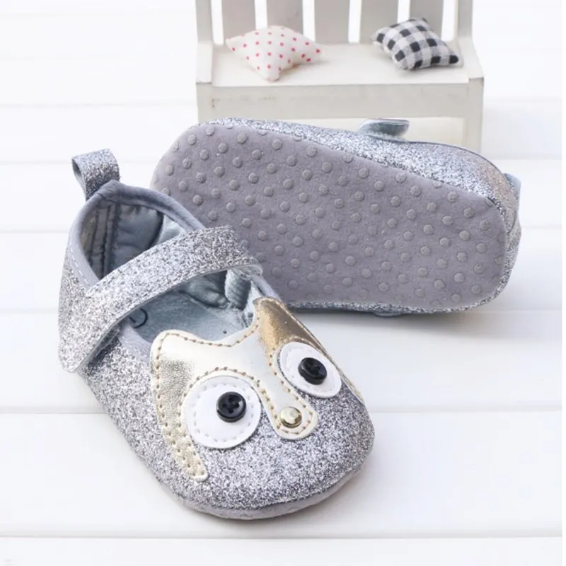 Новинка 2017 года для маленьких девочек кожаные туфли с рисунком Совы яркий первые