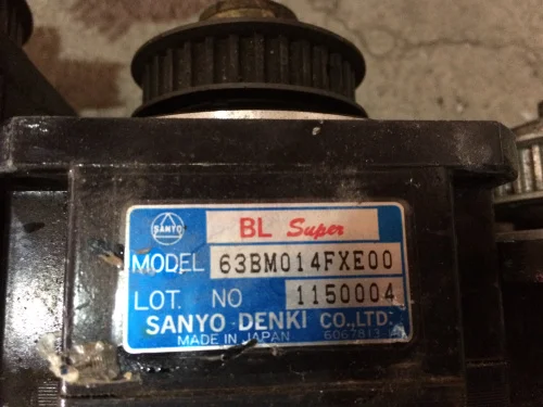 

Servo motor 63BM014FXE00 , Used one , 90% appearance new , 3 months warranty , fastly shipping