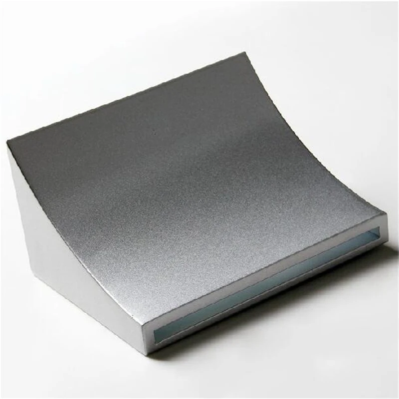 Белый/Серебряный Железный декоративный настенный светильник для гостиной