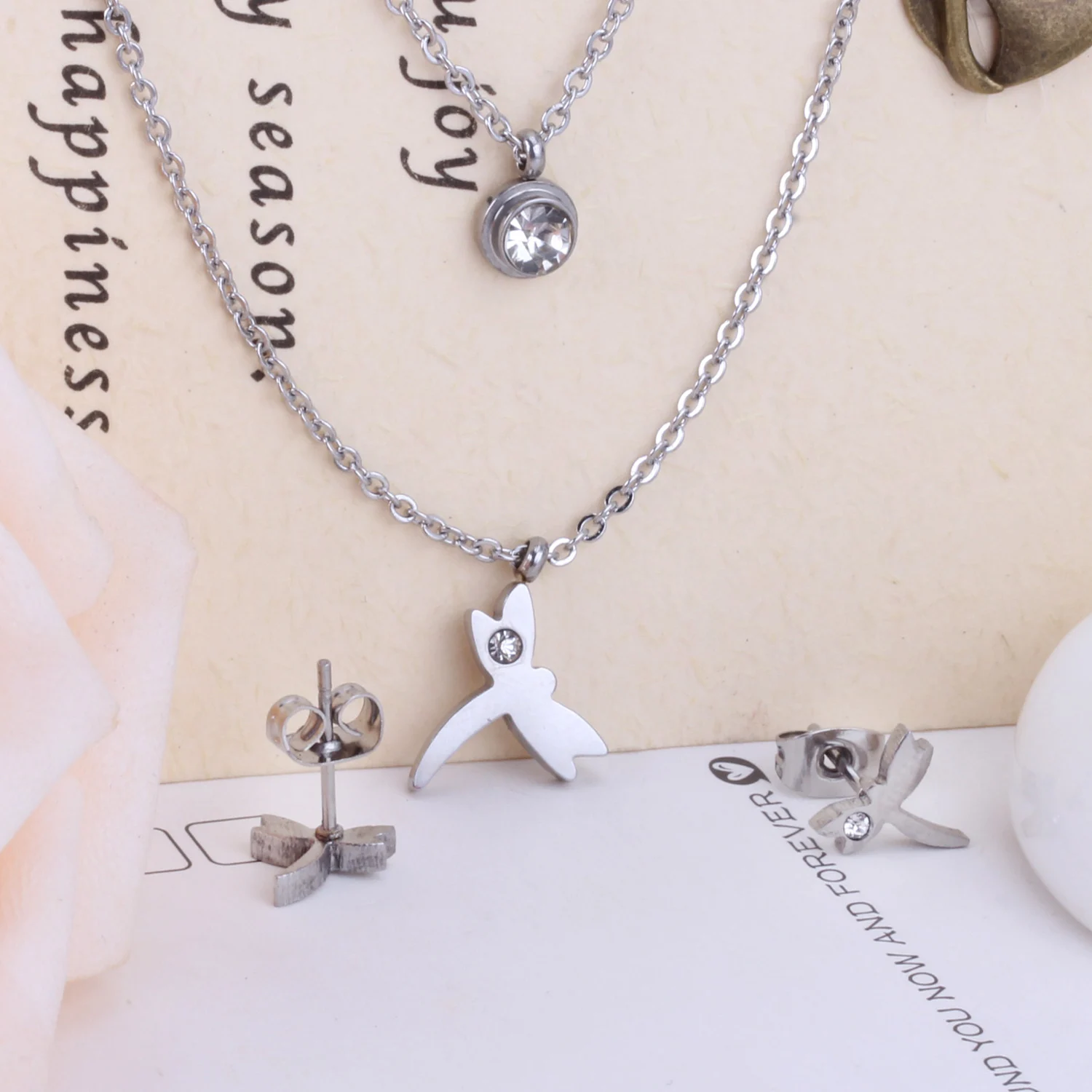 LUXUKISSKIDS модная стрекоза с круглым хрустальным кулоном для женщин из нержавеющей