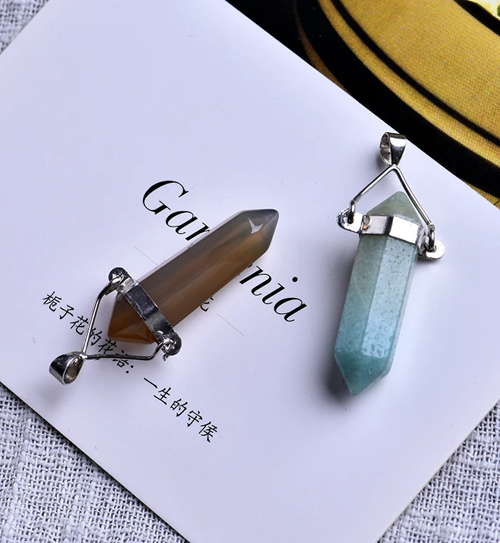 1 шт Природный кристалл каменной агат Чакра Исцеление камень стекло минеральное Jewelry гексагональной кулон Цепочки и ожерелья тенденция подарок