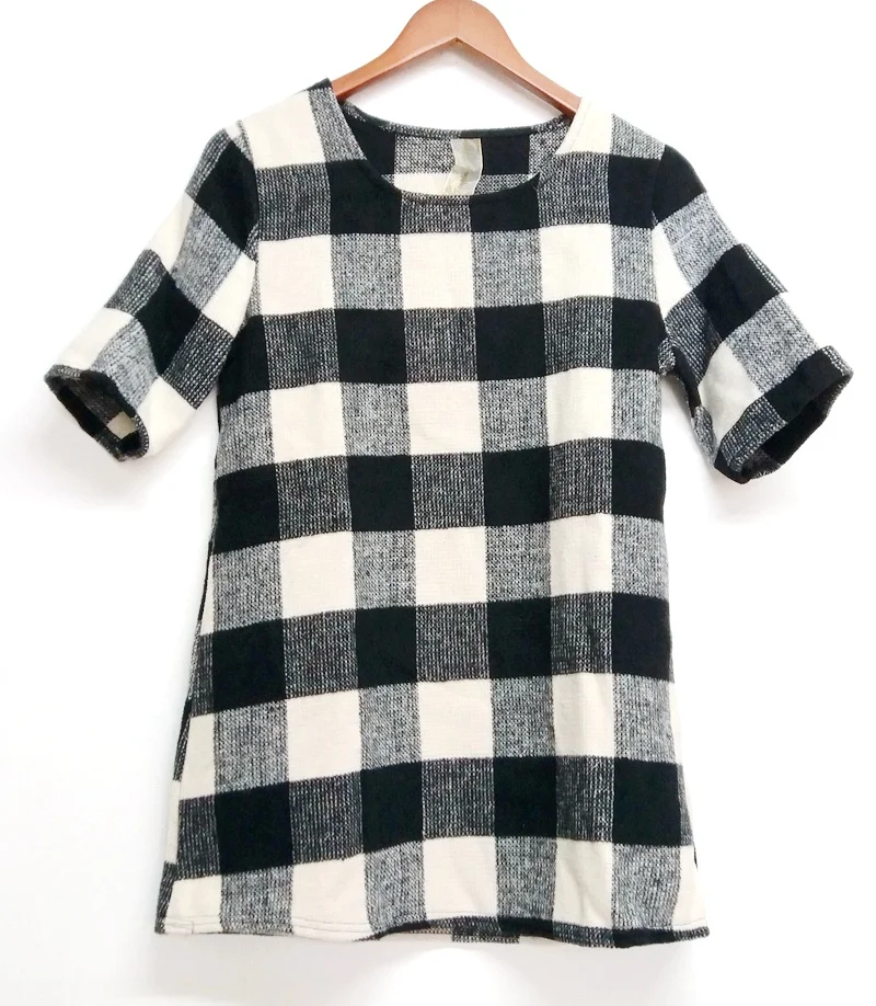 

Women Casual classic O-Neck Black white grid Mature women career work Wool Short sleeved Mini Dress