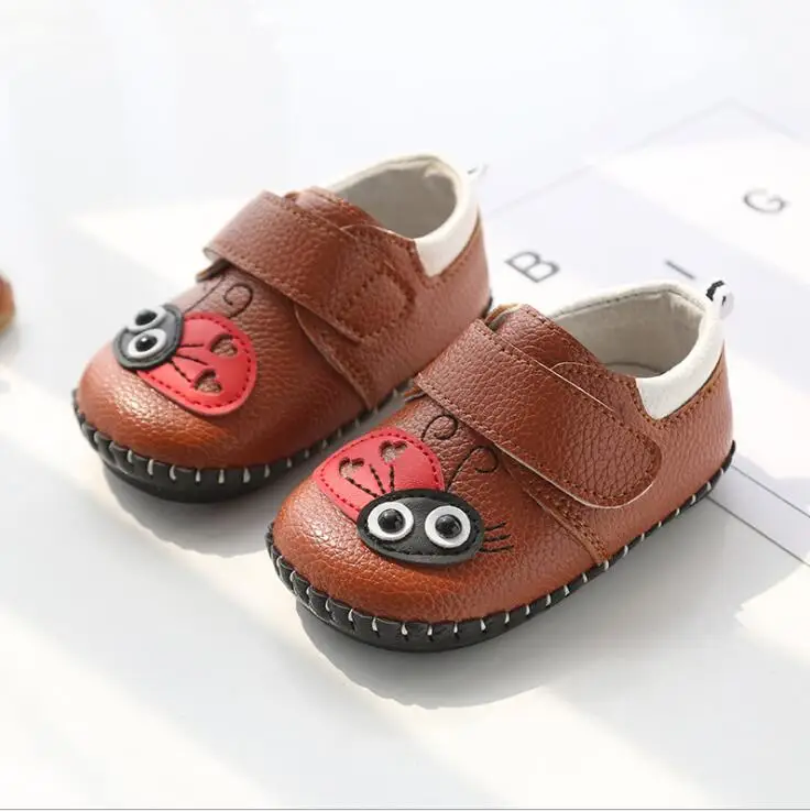 ladybug rrown Обувь для малышей из натуральной кожи; мягкая подошва; детская обувь для мальчиков и девочек; нескользящие дышащие тонкие туфли с рисунком из мультфильма - Цвет: ladybug rrown