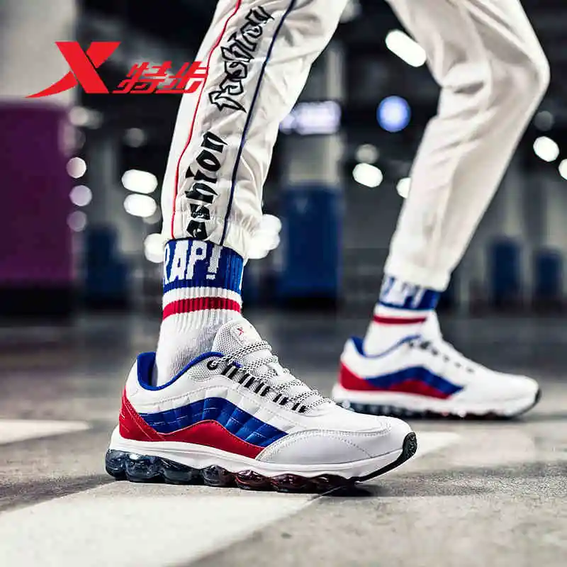 Мужские амортизирующие кроссовки Xtep AIR MEGA для бега осень и зима
