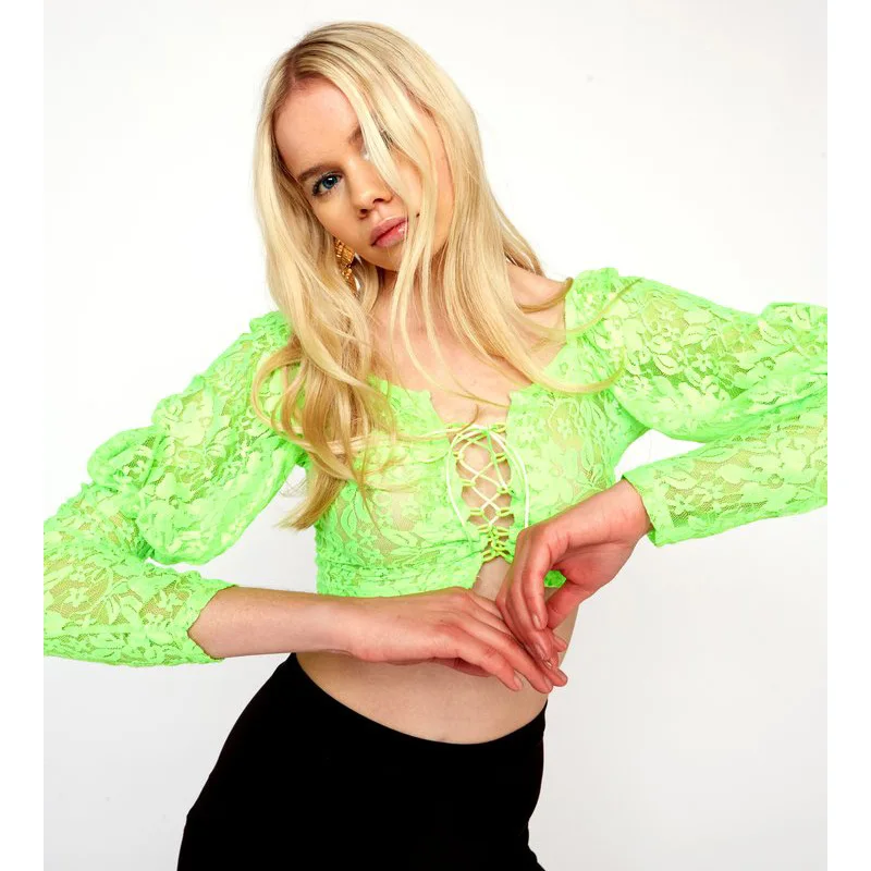 Женская Кружевная футболка 7 Mang зеленая укороченная с длинными рукавами и