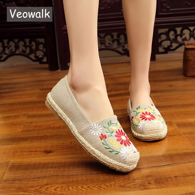 

Veowalk Flower Embroidered Handmade Women Linen Cotton Flat Espadrilles Shoes Ladies Casual Comfortable Slip-on Loafers Sneakers