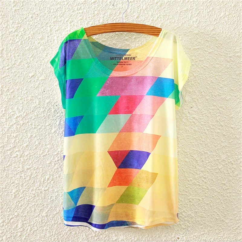 Фото Summer new women's Harajuku rainbow memory pattern printing short-sleeved T-shirt loose stitching shirt bat sleeve tide T Женская Summer new women's Harajuku rainbow memory pattern printing short-sleeved T-shirt loose stitching shirt bat sleeve tide T Женская
