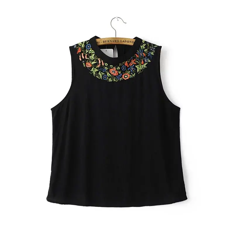 Женская футболка белая с цветочной вышивкой без рукавов повседневная летняя