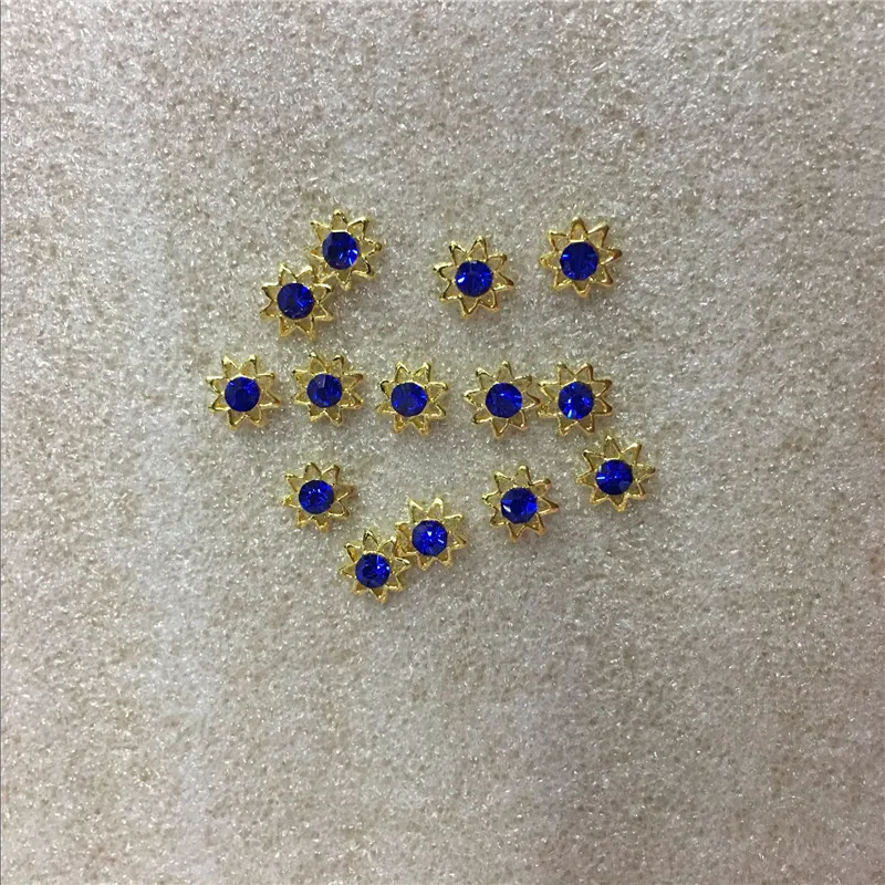 10 шт./пакет ногтей легированное искусственное ювелирное изделие Голд платье на