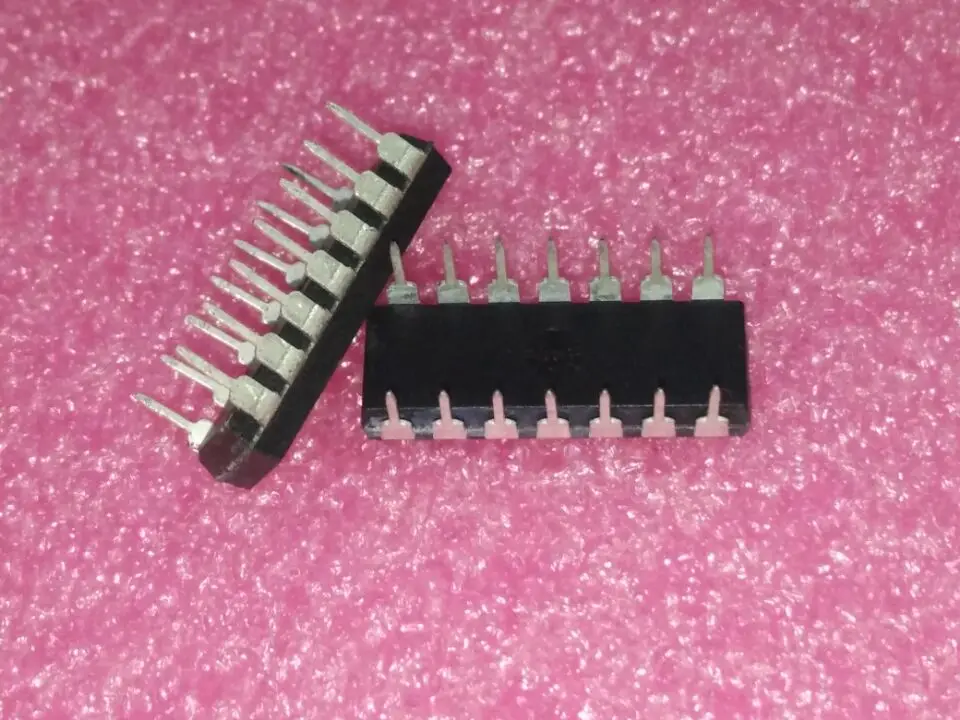 Бесплатная доставка 5 шт./лот PIC16F1824-I/P DIP-28 новый оригинальный IC в наличии! |