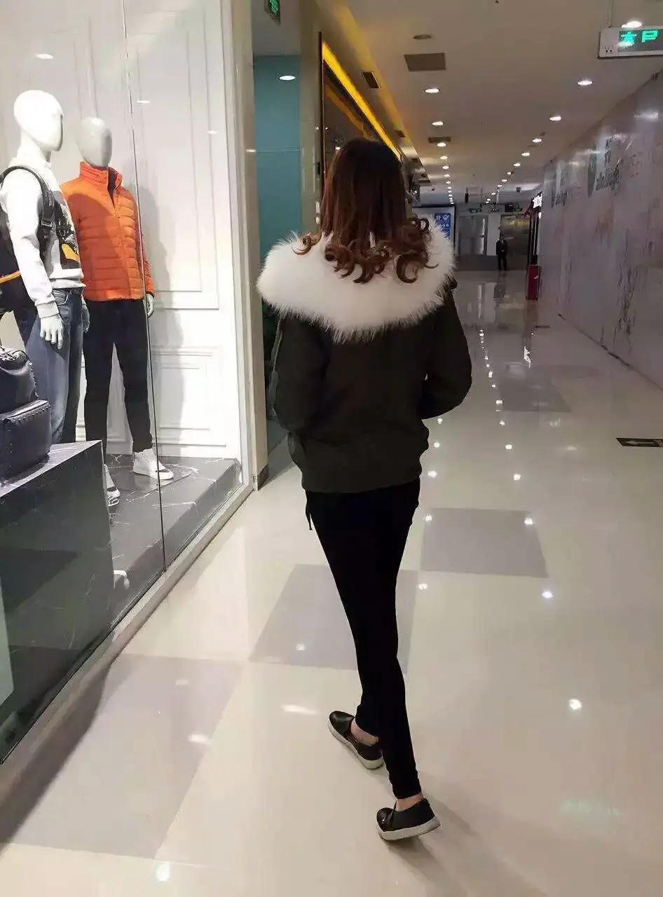 Мужская куртка-бомбер с меховым воротником синяя или белая Зимняя парка