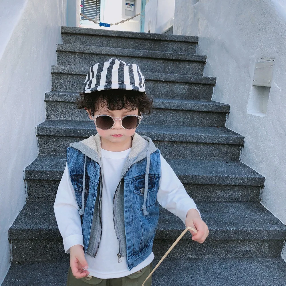 Весна Осень 2019 г. Комбинированный хлопковый джинсовый жилет с капюшоном героями