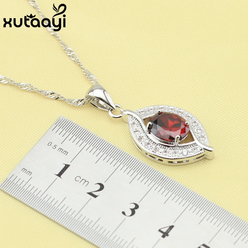 Женский ювелирный комплект из колье и серёг серебристого цвета | Украшения