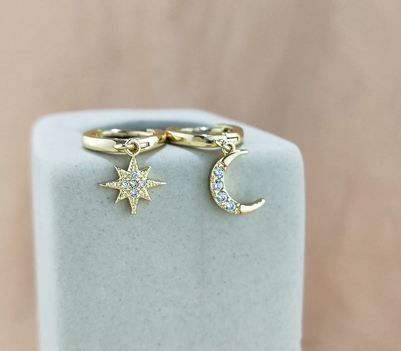 Серьги-кольца Peri'sBox с кубическим цирконием Stardust Moon Huggie для женщин CZ звезда подвески маленькие обручи Изящные ассиметричные серьги