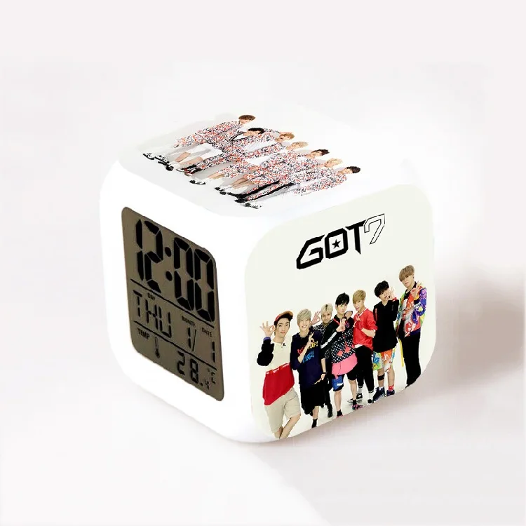 Kpop группы EXO Bigbang super junior infinite Got7 Kara LED 7 цветов вспышка меняющая ночник будильник