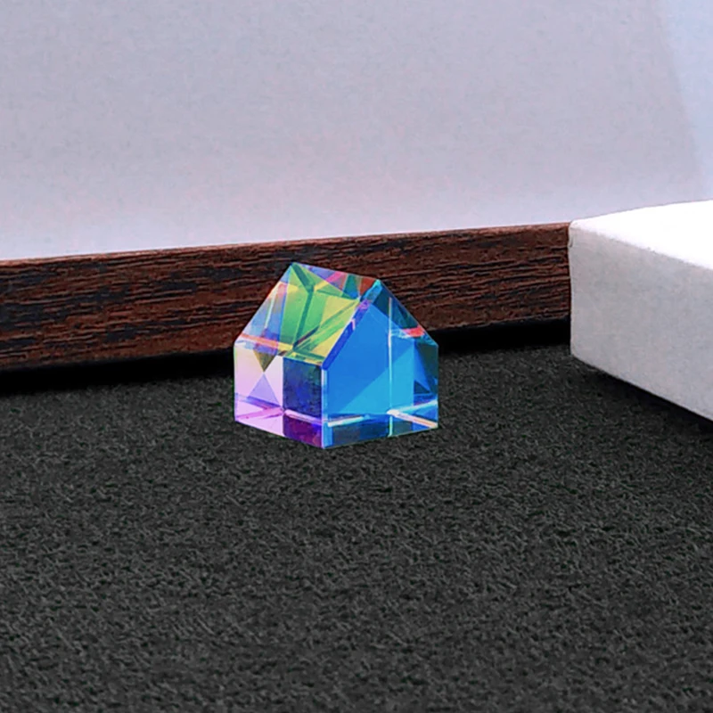 Радусветильник светлый Призма креативный дом Авроры яркий куб магический