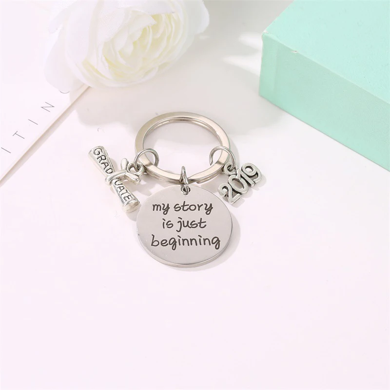 2019 Newest stainless steel Keychain &quotMy story is just beginning&quot Keychains Jewelry Souvenir Gift for Friend Drop Shipping X154 |