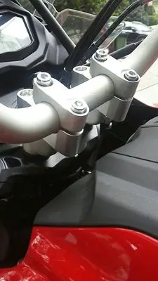 Переходники для руля с ЧПУ зажим стержня удлинитель болтами Benelli TNT300 BN300 BN 300 BJ300 |