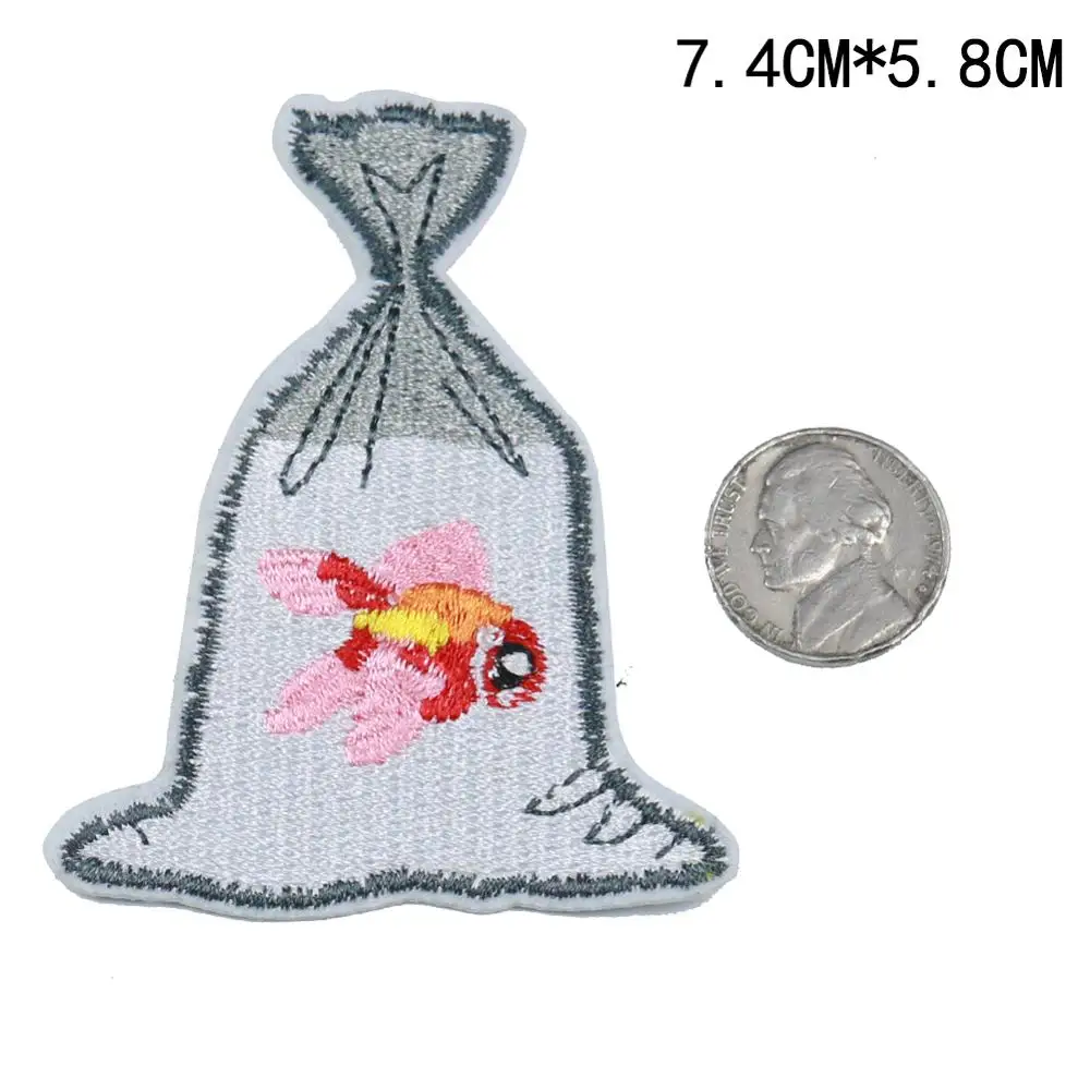 1PC Poor goldfish Trapped in bag Cartoon Animals Patch Save me creative Badge Iron on Patches for Clothing 74*58mm | Дом и сад
