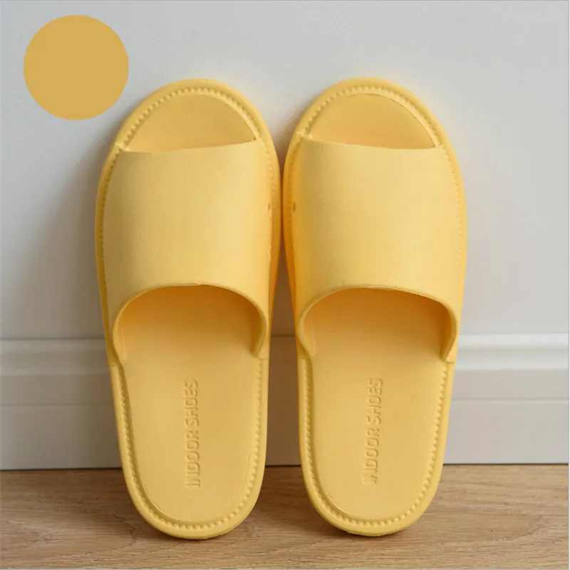 yellow Домашние тапочки; женские домашние Нескользящие мягкие Тапочки для ванной; однотонные сандалии; домашние тапочки; пара шлепанцев; пляжные вьетнамки на плоской подошве - Цвет: yellow
