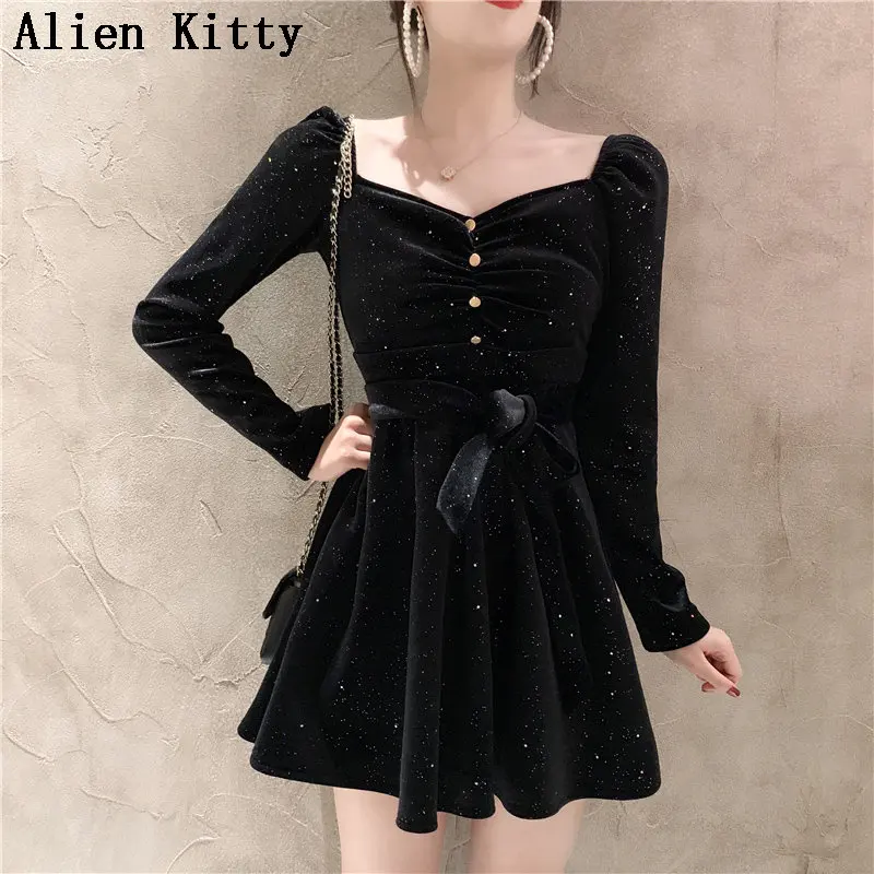 Очаровательное весенне осеннее женское сексуальное свободное повседневное