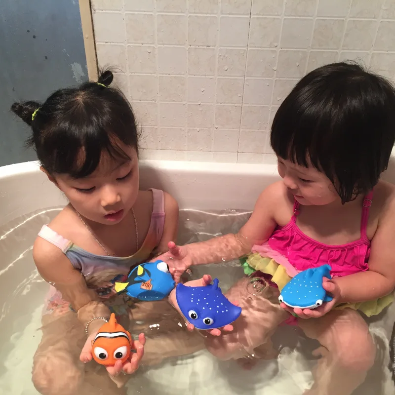 Горячие милые детские Игрушки для ванны Распыление воды сжимающиеся звуковые