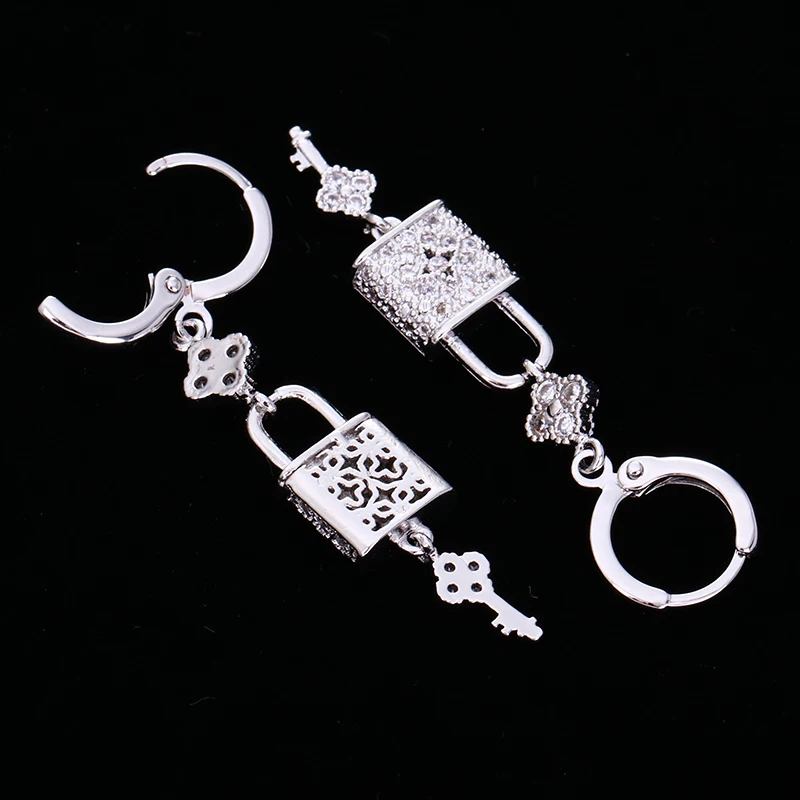 Серебряный концентрические замок ключики серьги micro-декор кубический белого